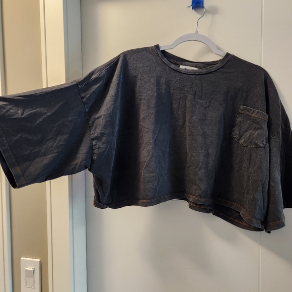 Oversized crop top - Picture 2 of 3